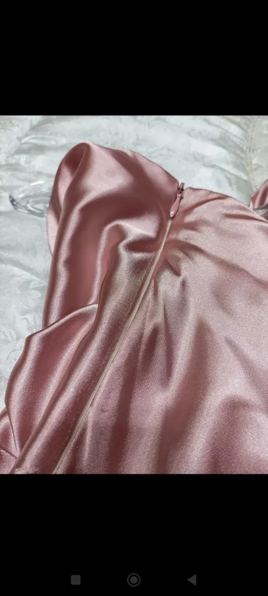 Abito lungo rosa con coprispalle