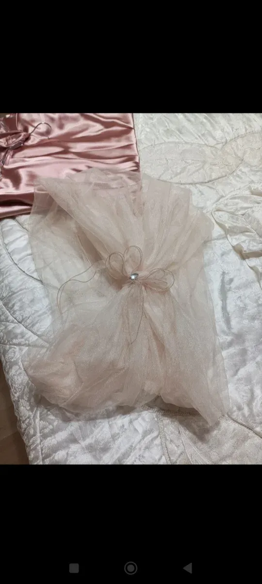 Abito lungo rosa con coprispalle