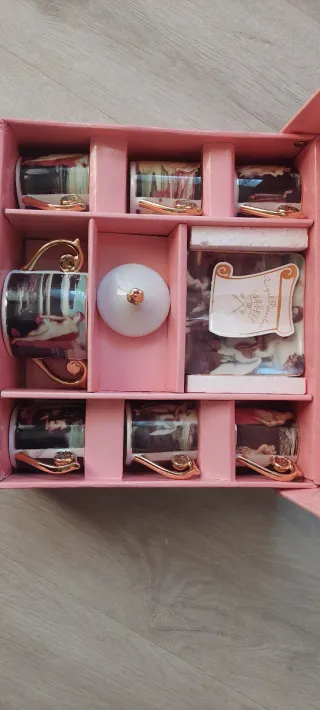 Set tazzine caffè + zuccheriera Royal Porcelain