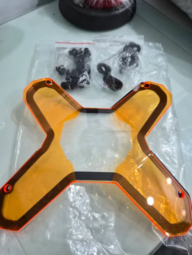 Protector Faro Moto Naranja. Precio negociable