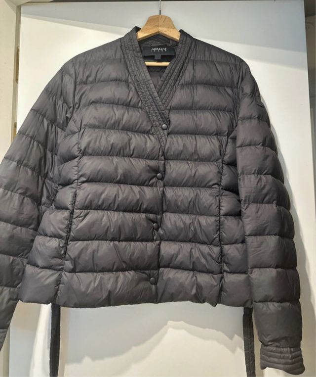 Plumífero Armani Jeans gris entallado