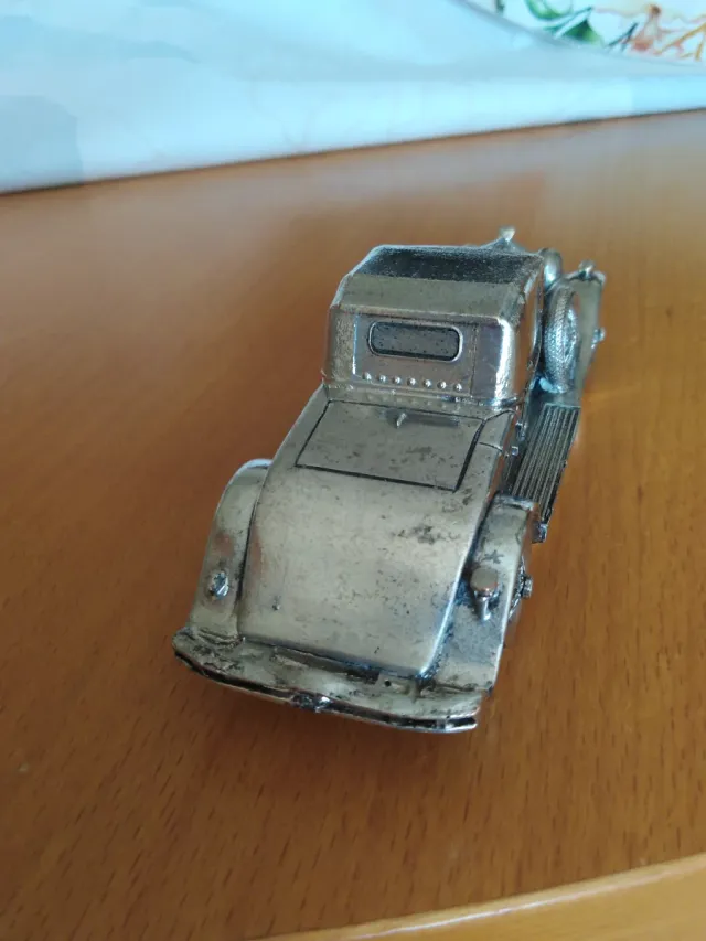 Modellino Auto Rolls Royce Finitura argento 925