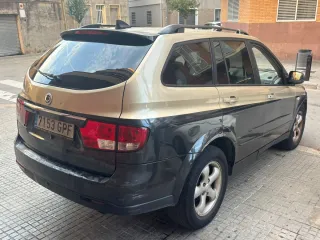 Ssangyiong Kyron 4x4 200xdi (141 CV), año 2009,