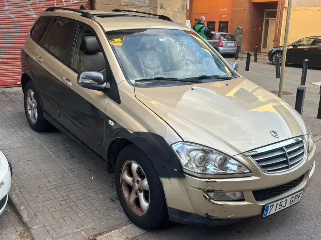 Ssangyiong Kyron 4x4 200xdi (141 CV), año 2009,