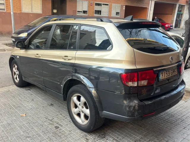 Ssangyiong Kyron 4x4 200xdi (141 CV), año 2009,