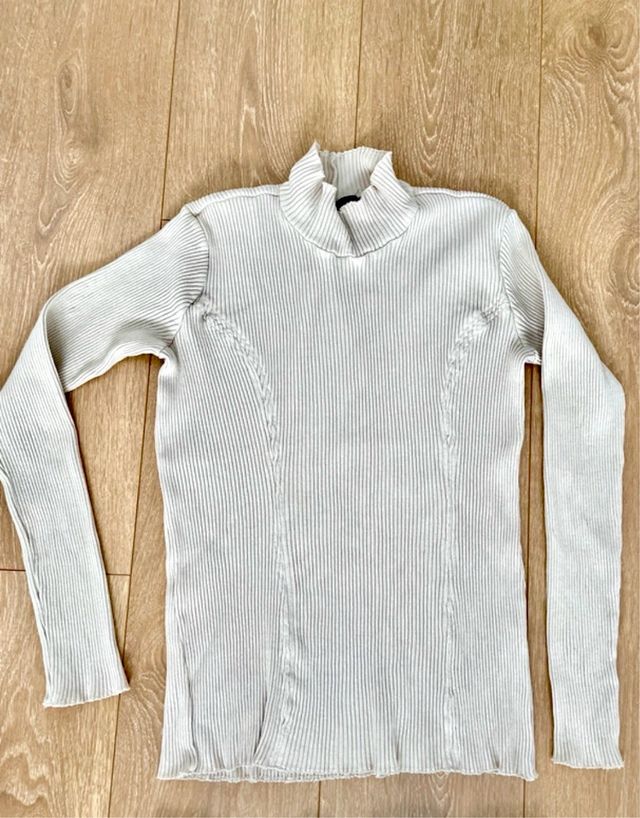 Conjunto Zara jersey cuello alto y falda