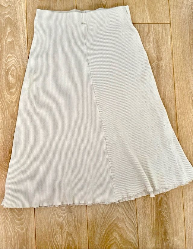 Conjunto Zara jersey cuello alto y falda