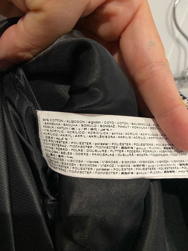 Falda de Rayas Blancas y Negras de Mango