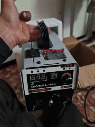 SIN EXTRENAR!! Máquina de soldar De hilo y de Ele