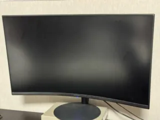 monitor curvo Samsung