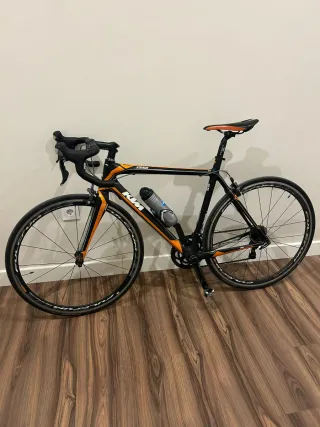 Bicicleta KTM Ciclismo