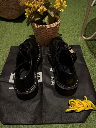 Dr. Martens Plataforma Mujer Negro