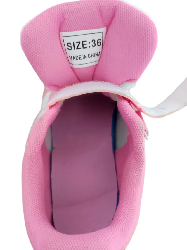 Tênis com rodas rosa e branco Tamanho 36