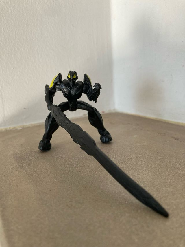 Transformers Age of Extinction Dino Sparkers Rider