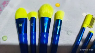 Set 11 pennelli trucco Real Techniques