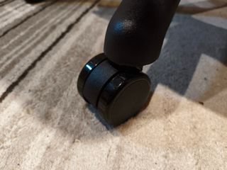 Silla de oficina gamer negra