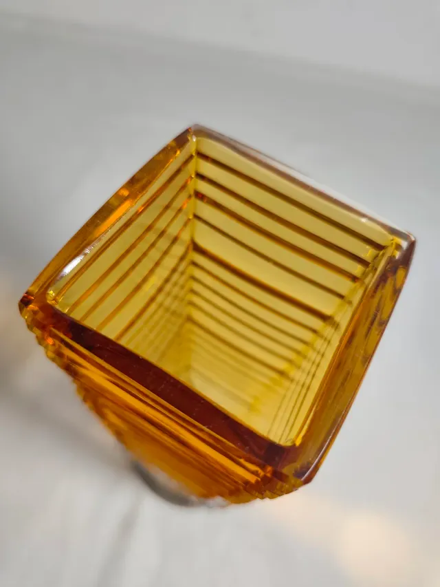 Jarrón Vintage Cristal Amarillo y Metal