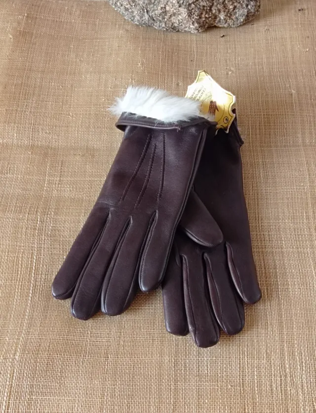 Guantes de piel marrón forrados