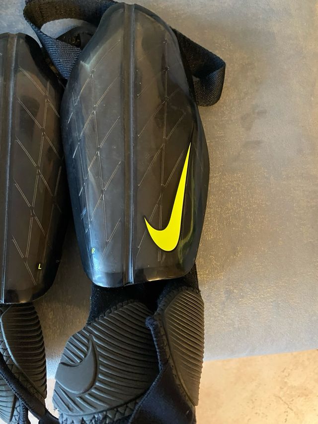 Parastinchi Nike con sacca