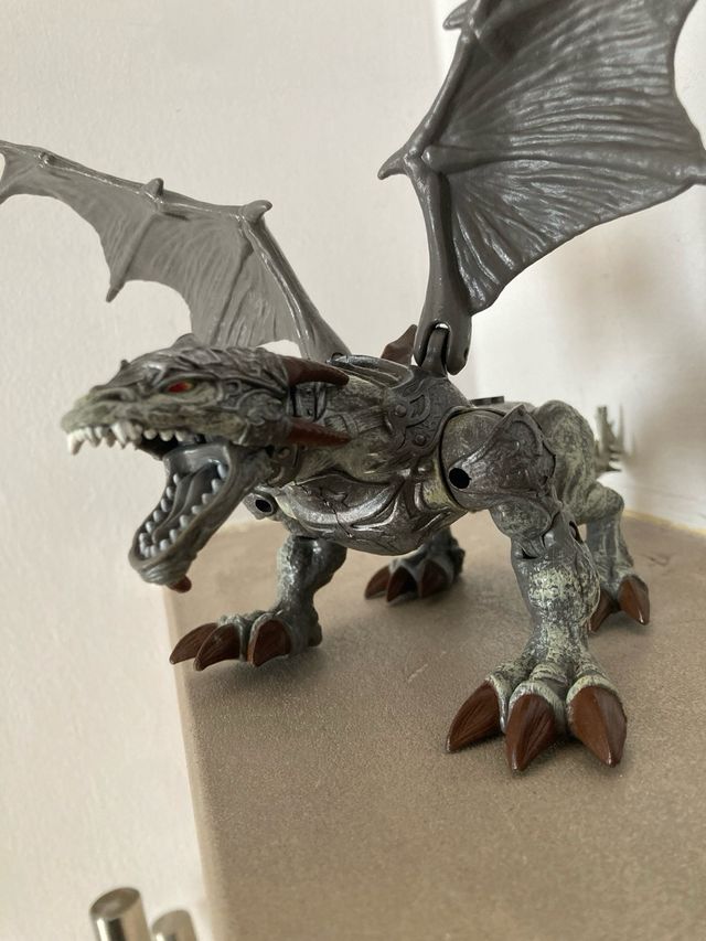 Mega Bloks Dragons Metal Age Silver Armor Argentum