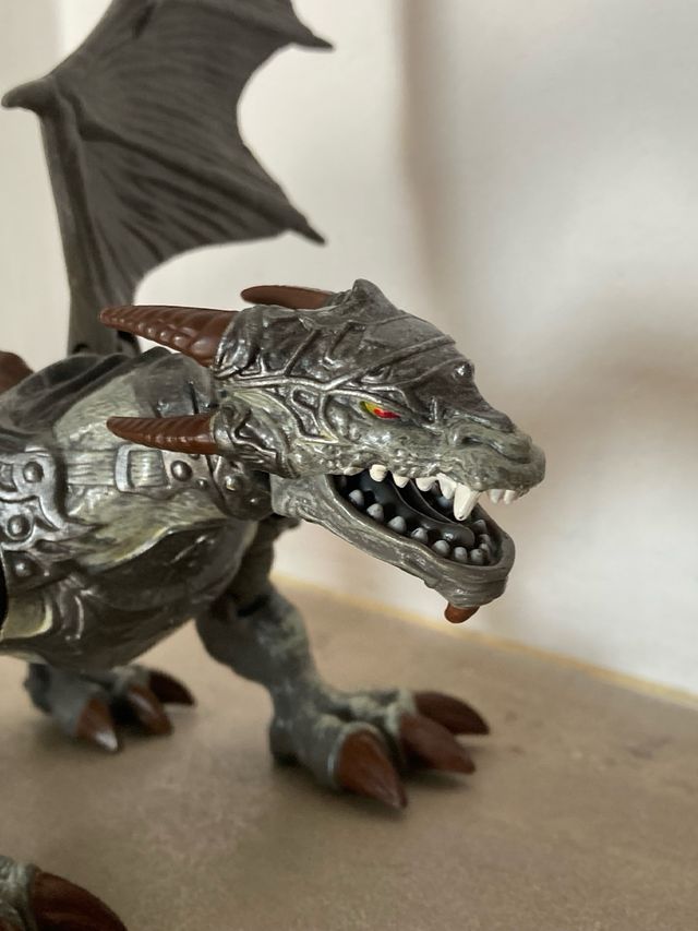 Mega Bloks Dragons Metal Age Silver Armor Argentum