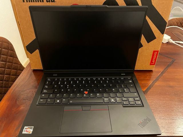 Portátil Lenovo ThinkPad L14 Gen 5 AMD