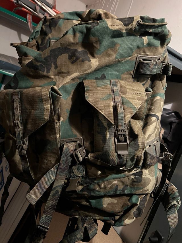 Mochila militar antigua