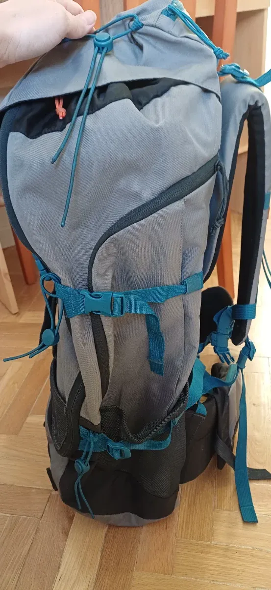 Mochila Quechua Forclaz 50L Ultralight