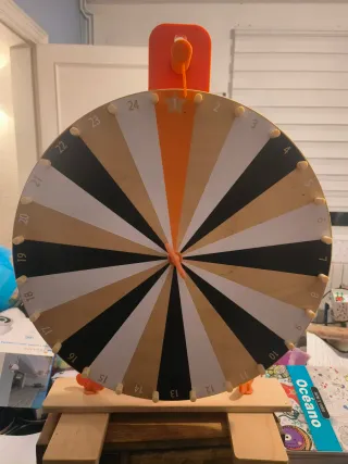 Ruleta de madera con números