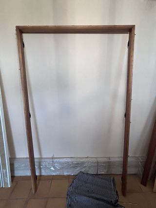 Puerta doble de madera maciza