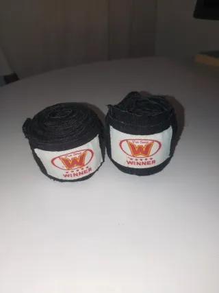 SET BOXEO WINNER (Guantes + Vendas + Bolsa)