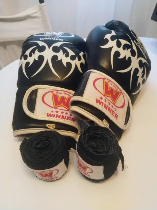 SET BOXEO WINNER (Guantes + Vendas + Bolsa)