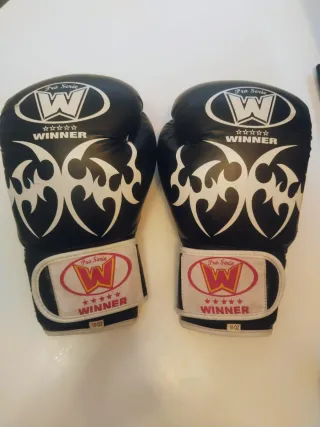 SET BOXEO WINNER (Guantes + Vendas + Bolsa)