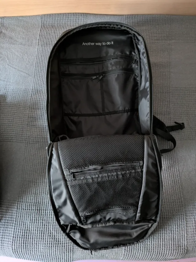 Mochila Minimalism Brand 360