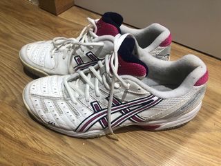 Zapatillas pádel mujer Asics blancas y rosas