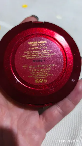 Illuminante viso color oro e bronzo