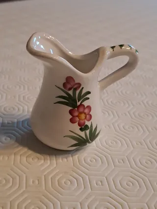 Caraffa in ceramica decorata