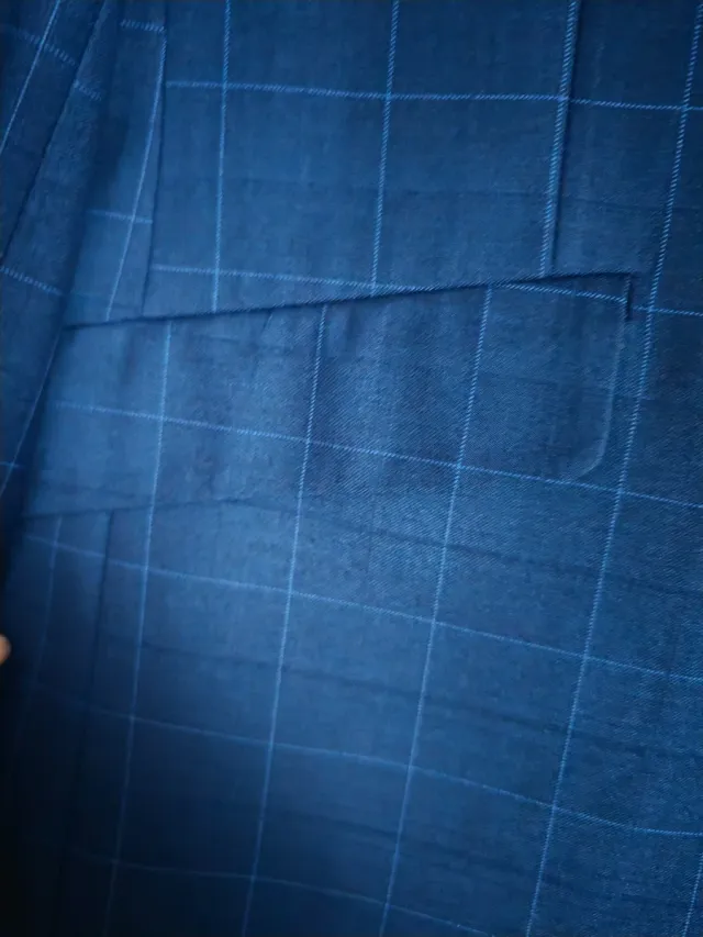 Traje de hombre azul a cuadros