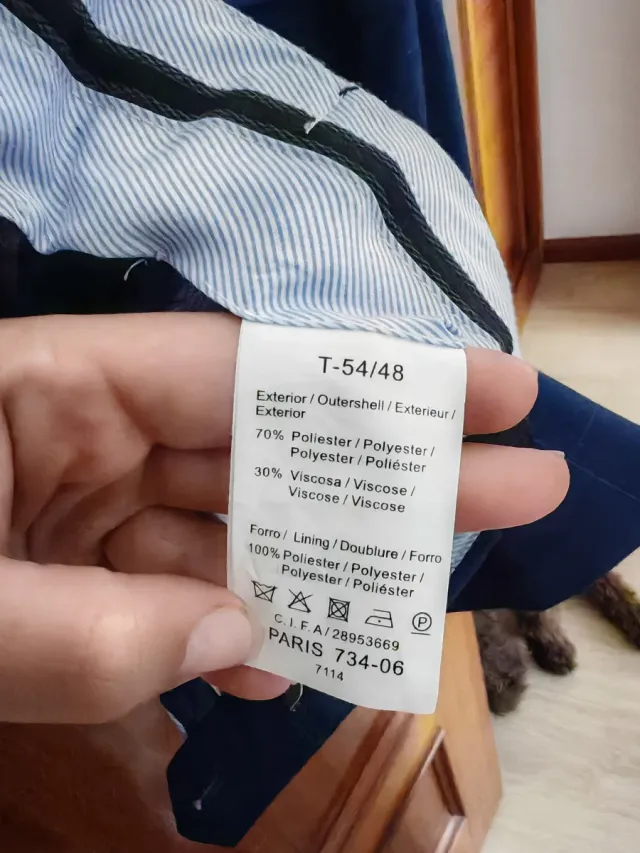 Traje de hombre azul a cuadros