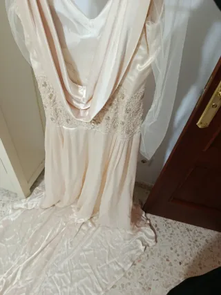 Traje de Novia Beige