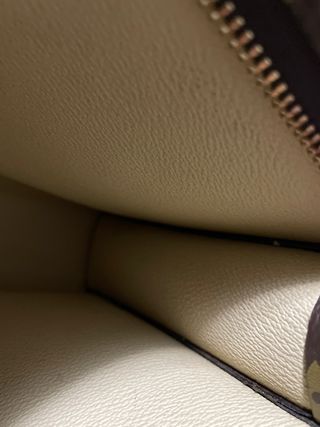 Neceser Louis Vuitton Toiletry Pouch 26