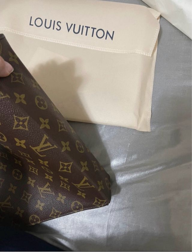 Neceser Louis Vuitton Toiletry Pouch 26