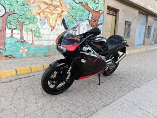 Aprilia RS 125 2005 Negra Roja
