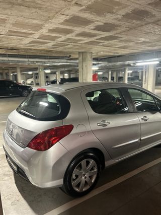Peugeot 308 2010