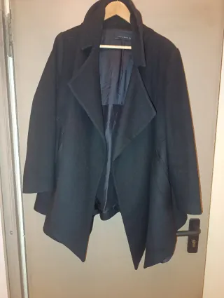 Abrigo negro elegante