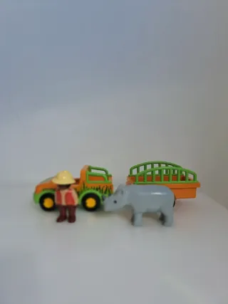 Playmobil Safari Coche y Remolque