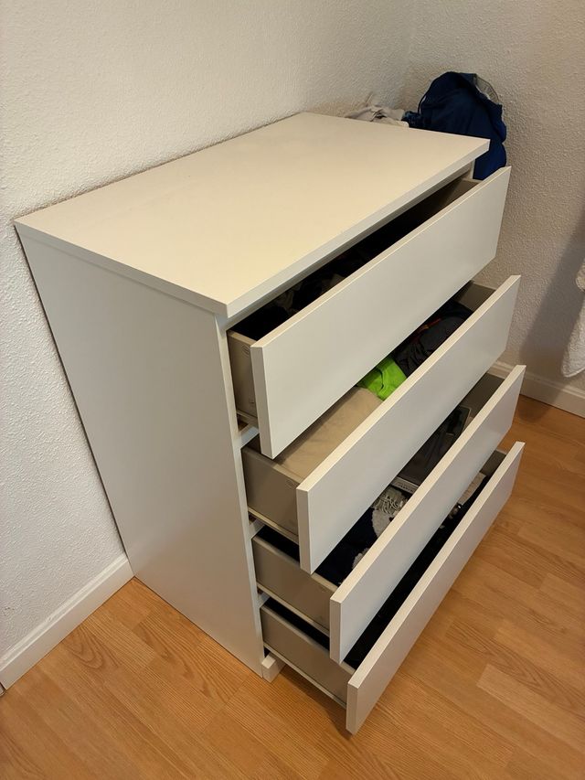 Cômoda 4 gavetas branca