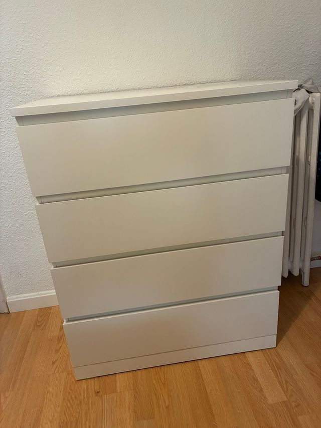 Cômoda 4 gavetas branca