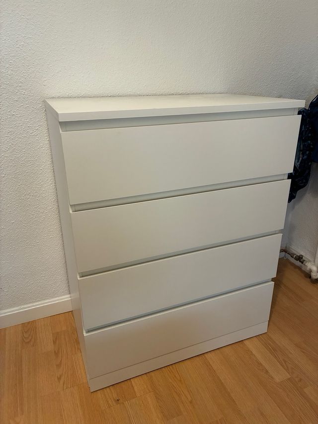 Cômoda 4 gavetas branca