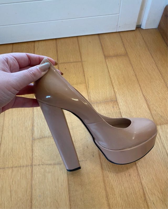 Scarpe tacco alto con plateau nude